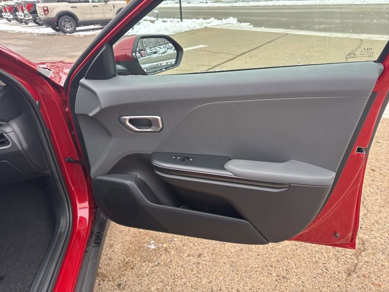 New 2025 Kia K4 LXS image 15