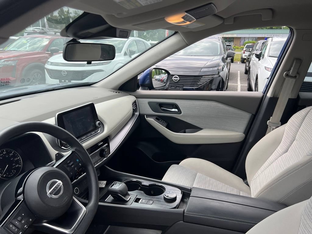Used 2021 Nissan Rogue SV AWD/4WD image 15
