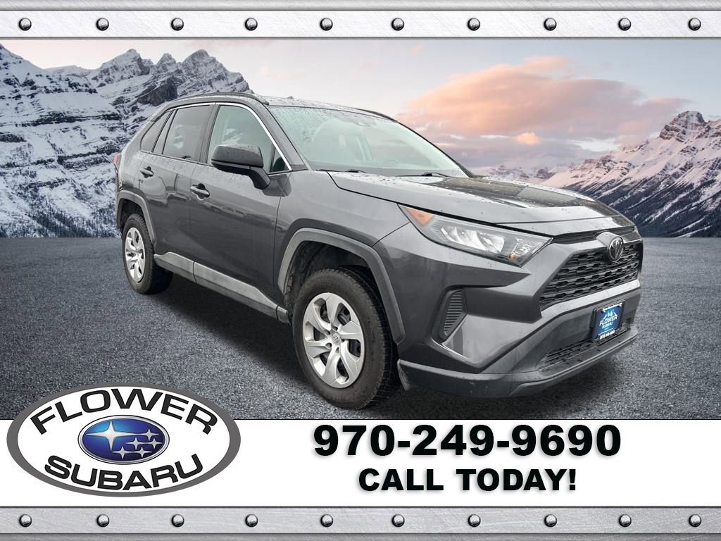 Used 2019 Toyota RAV4 LE image 1