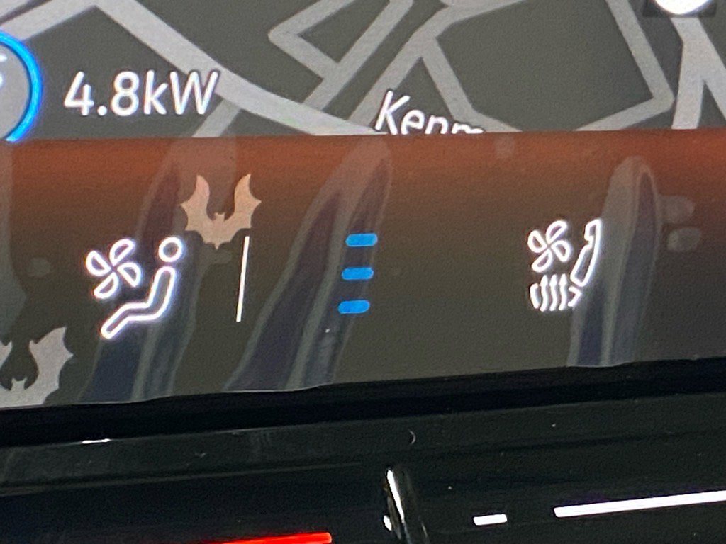 New 2025 Volkswagen ID. Buzz 1st Edition image 8