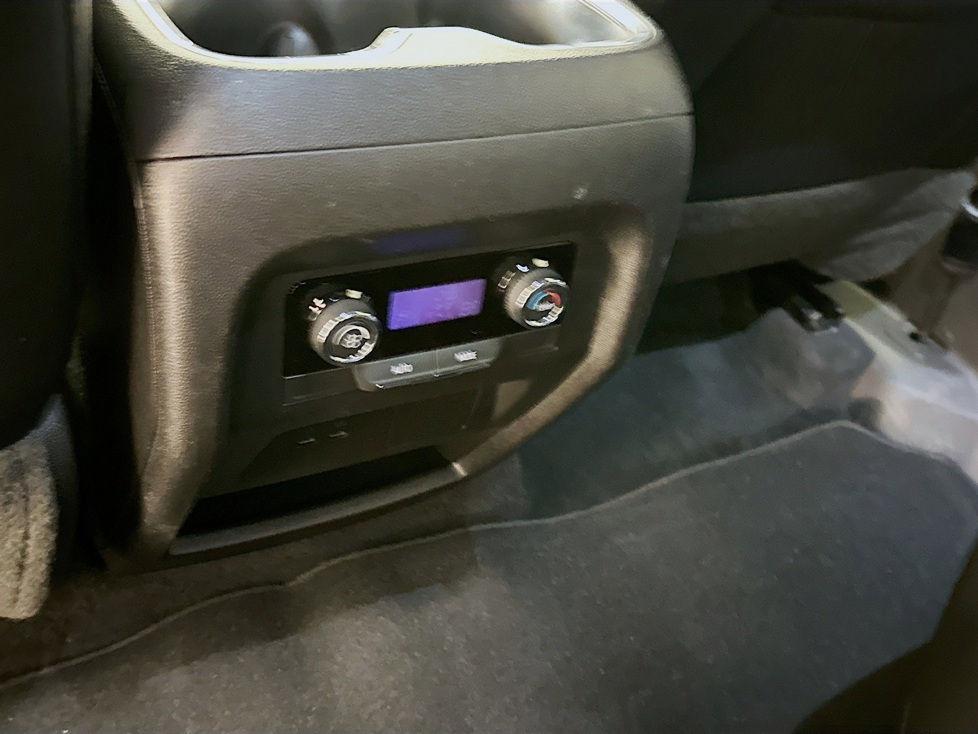 Used 2025 Chevrolet Traverse LT image 28