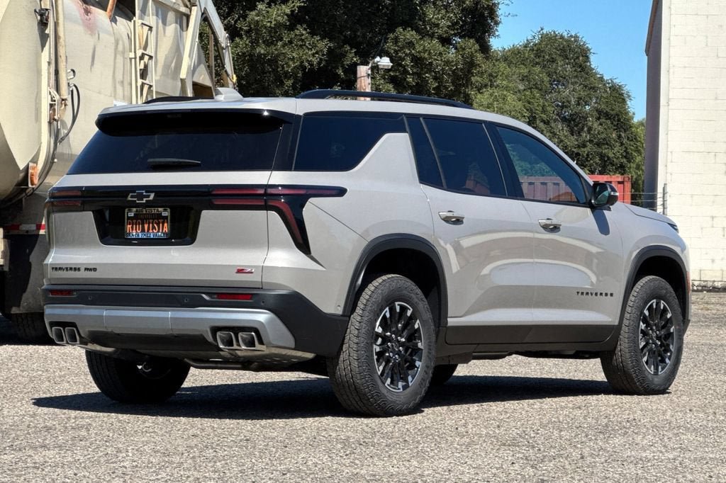 New 2026 Chevrolet Traverse Z71 w/ Enhanced Driving Package AWD/4WD image 4