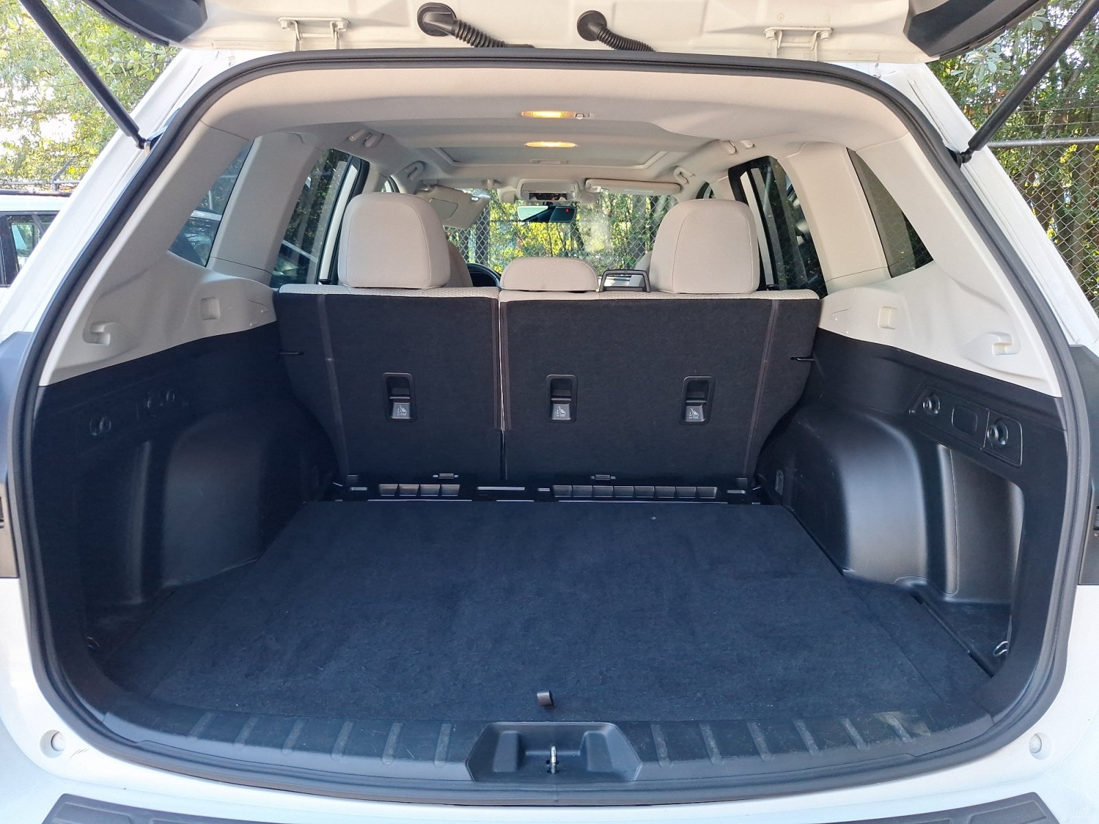 Used 2020 Subaru Forester Premium AWD/4WD image 28