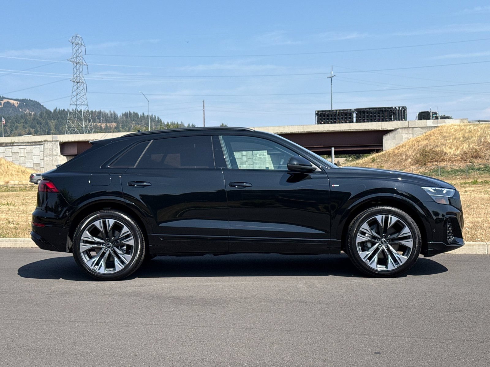 New 2026 Audi Q8 Prestige AWD/4WD image 2
