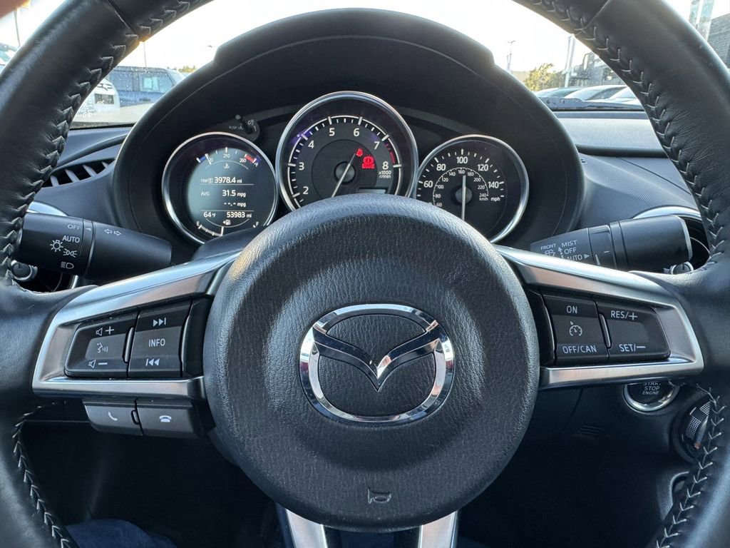 Used 2022 MAZDA MX-5 Miata RF Grand Touring RWD image 17