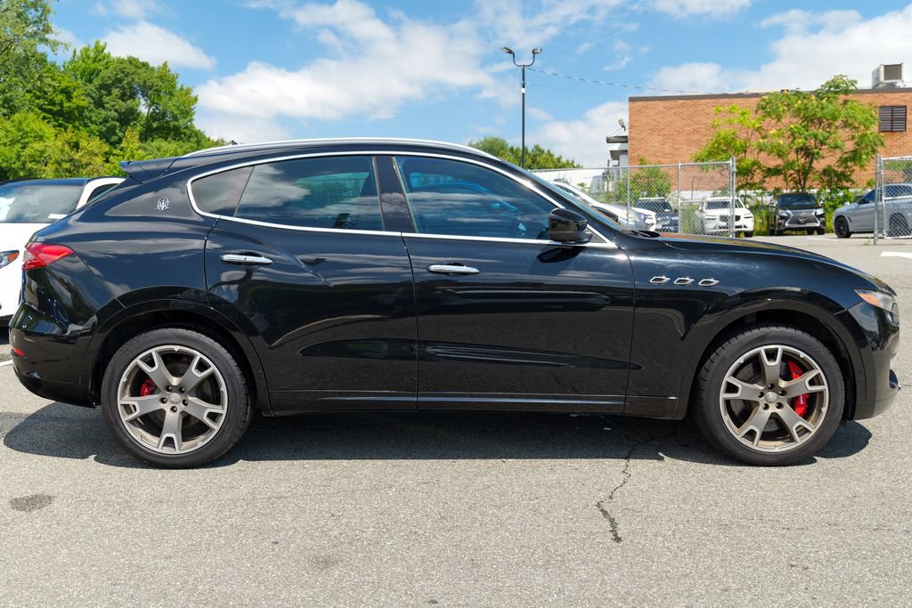 Used 2017 Maserati Levante S AWD/4WD image 8
