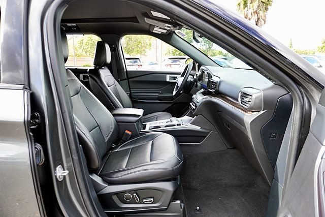 Used 2020 Ford Explorer Limited RWD image 11