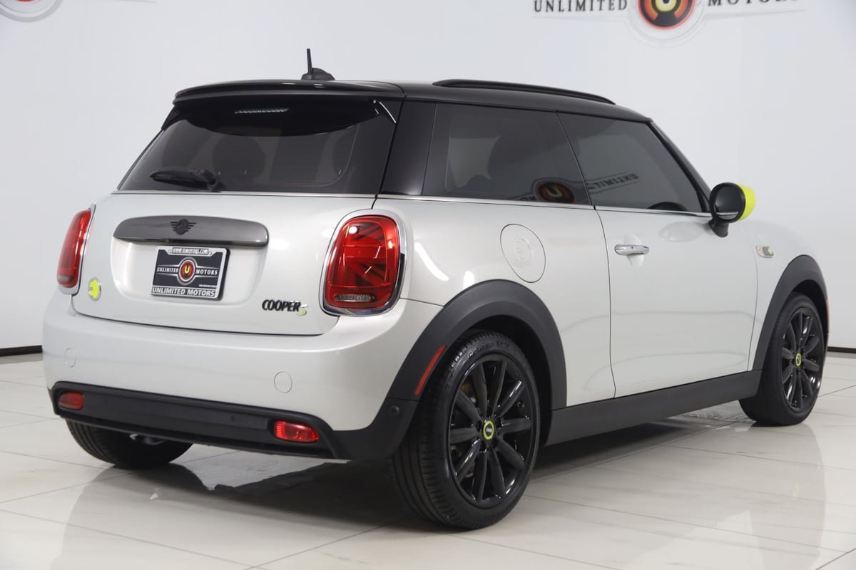 Used 2021 MINI Cooper SE w/ 6.5" Touchscreen Package FWD image 3