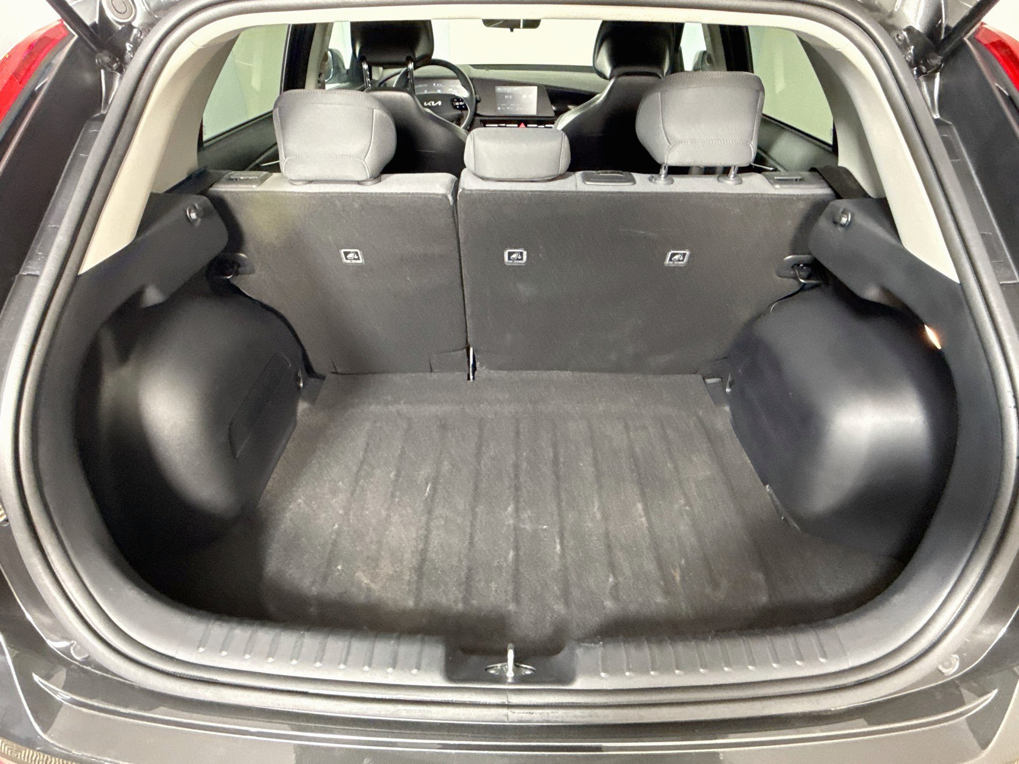 Used 2026 Kia Niro LX FWD image 35
