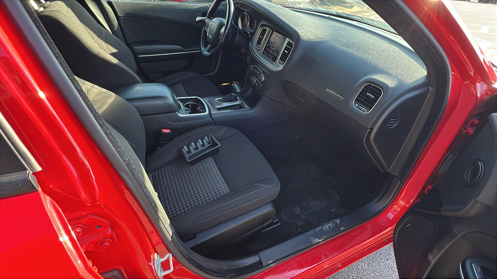 Used 2023 Dodge Charger SXT image 18