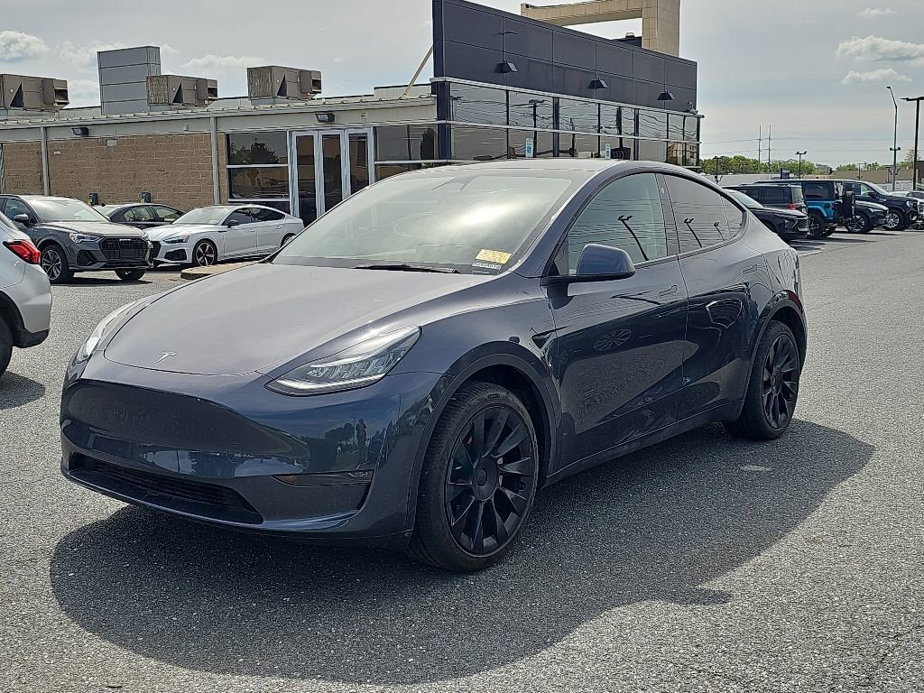 Used 2023 Tesla Model Y Long Range AWD/4WD image 16