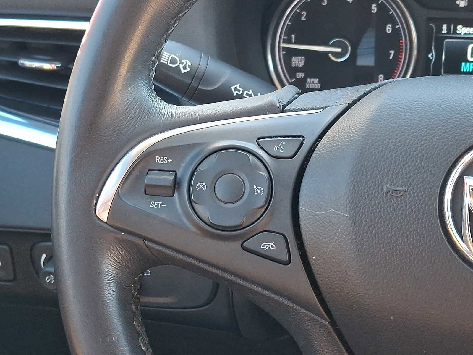 Used 2018 Buick Enclave Essence w/ LPO, Hit The Road Package image 23