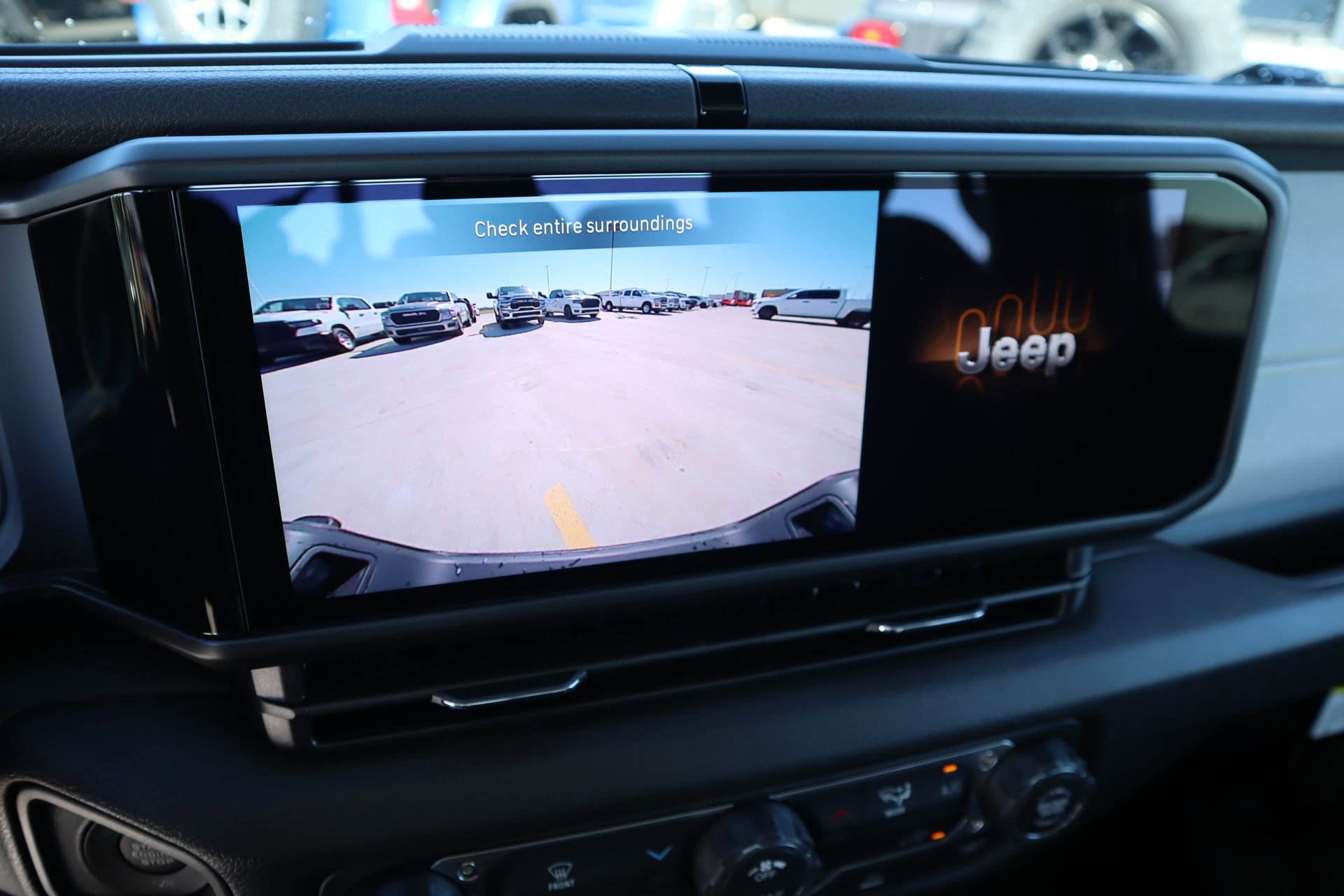 New 2026 Jeep Gladiator Sport AWD/4WD image 8