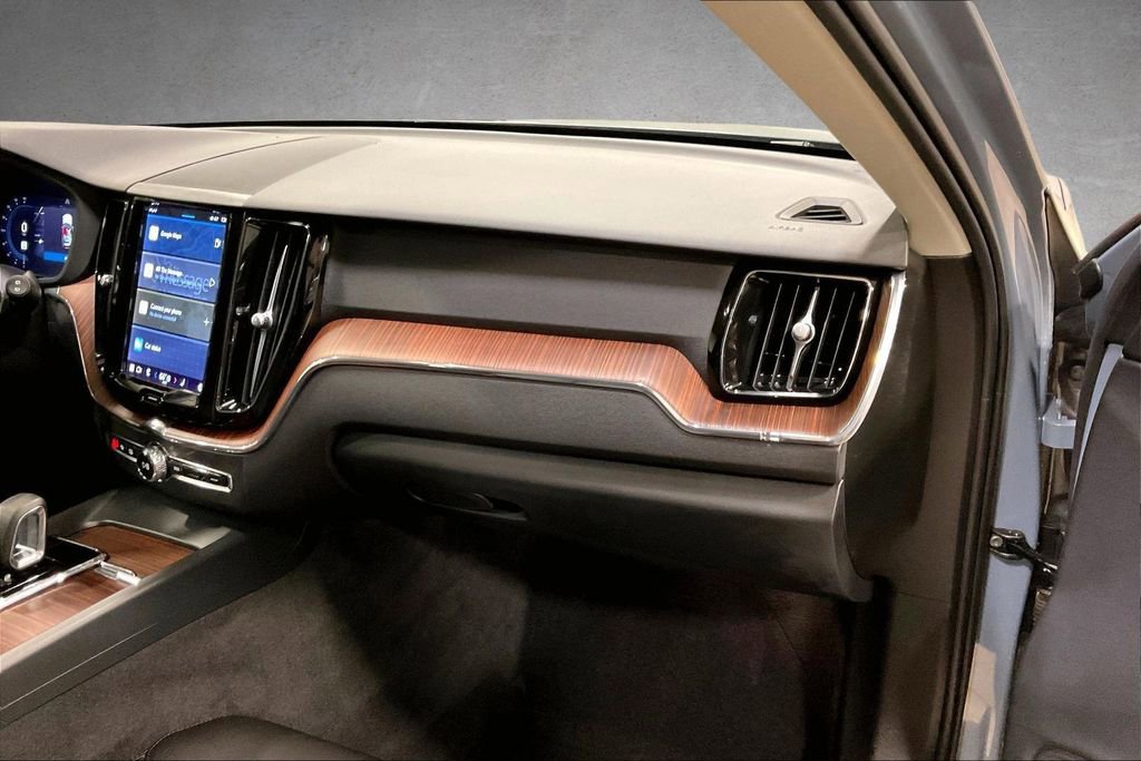 Certified 2023 Volvo XC60 B5 Plus w/ Climate Package image 25