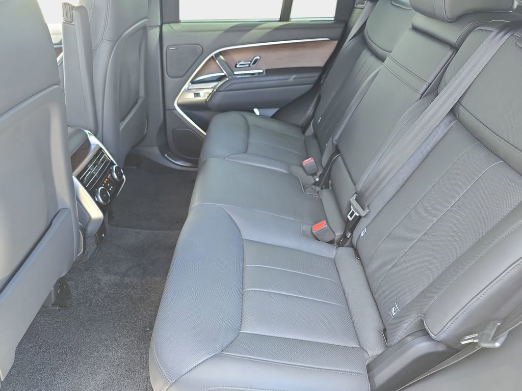 Certified 2023 Land Rover Range Rover SE image 15