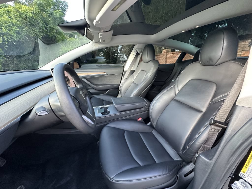 Used 2023 Tesla Model 3 Standard Range RWD image 8