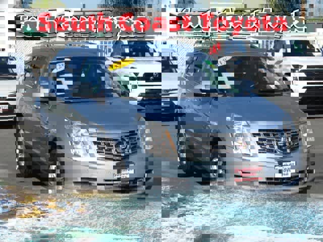 Used 2013 Cadillac SRX Luxury w/ Driver Awareness Package image 2