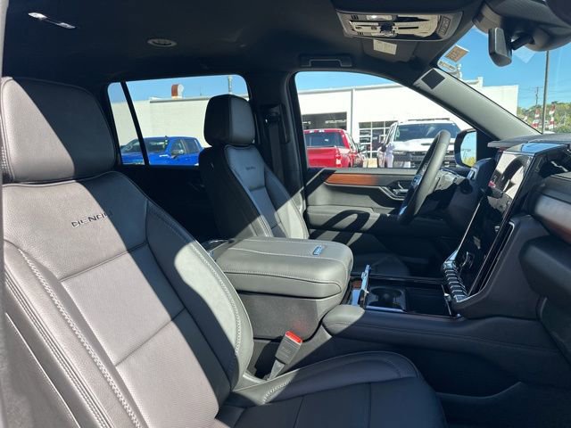 New 2026 GMC Yukon XL Denali w/ LPO, Floor Liner Package image 29