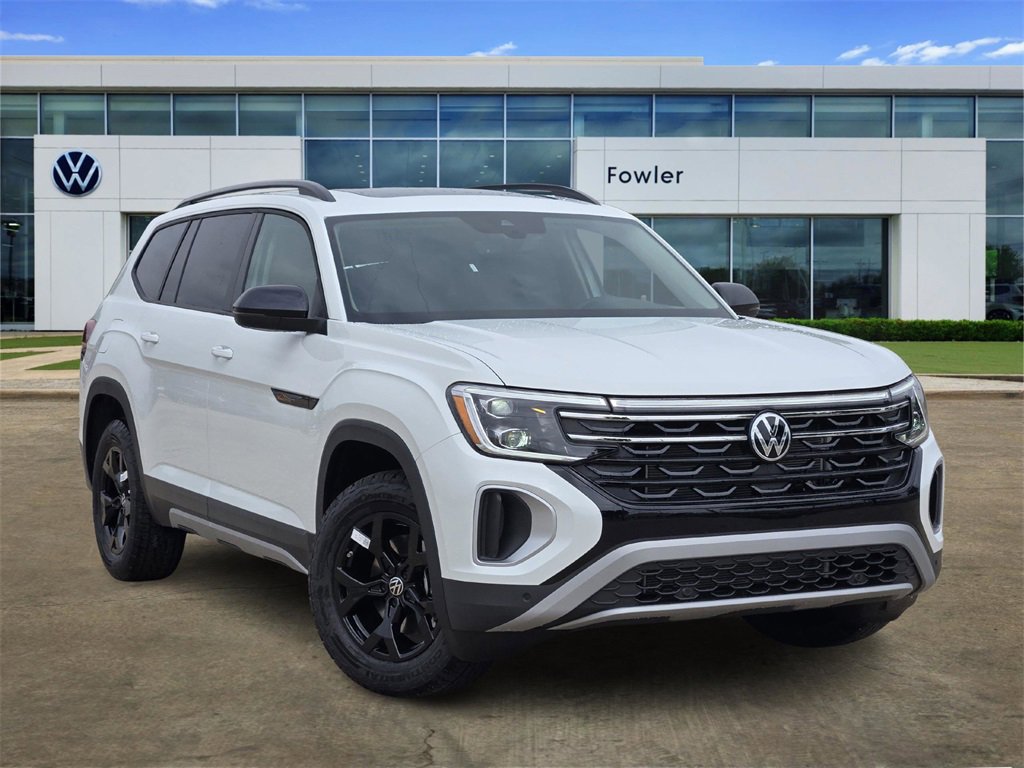 New 2025 Volkswagen Atlas Peak Edition SE