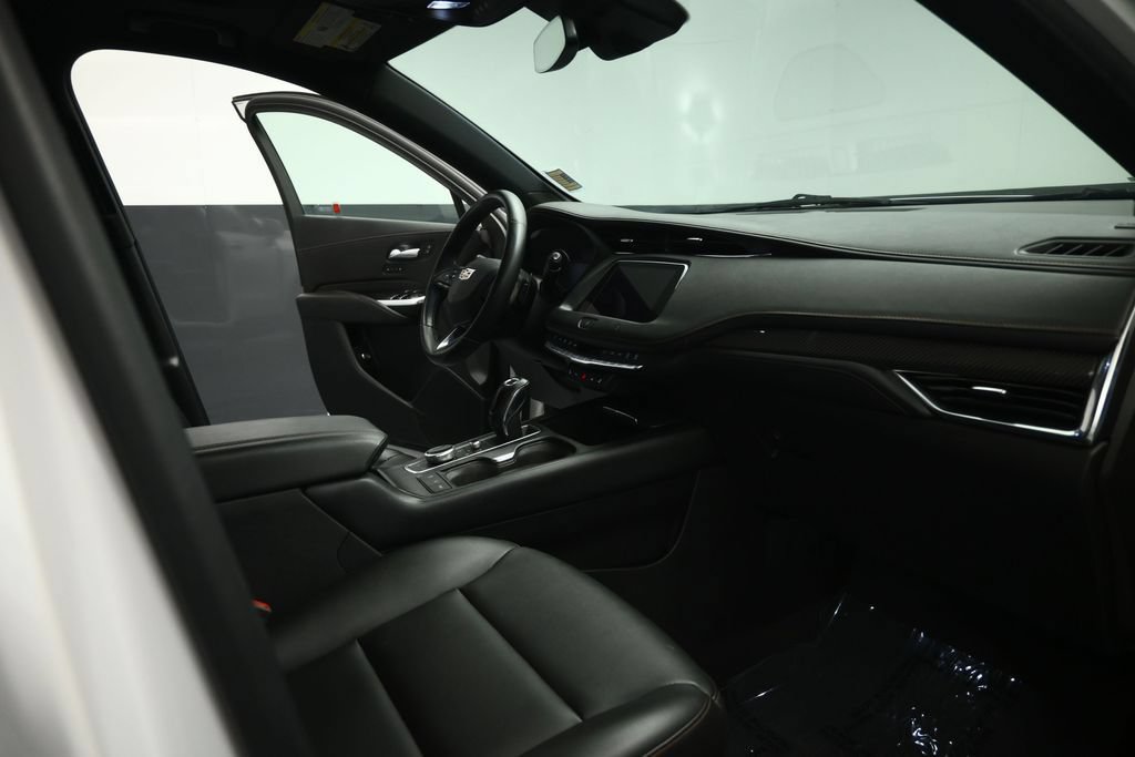 Used 2019 Cadillac XT4 Sport w/ Cold Weather Package FWD image 55