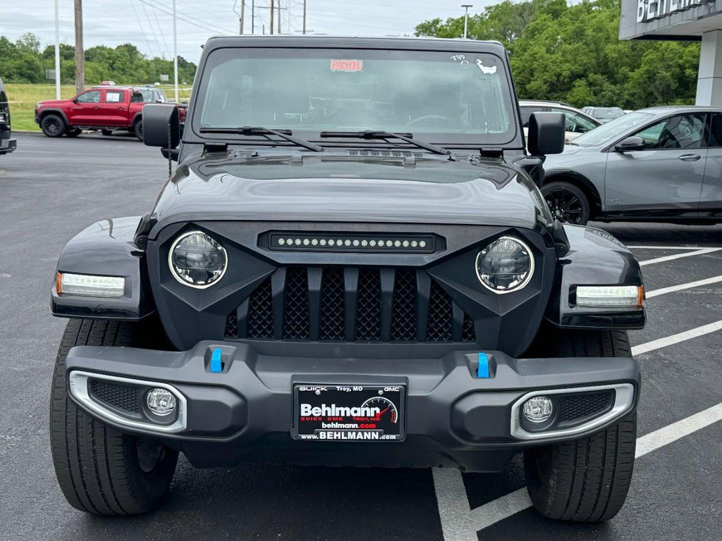 Used 2023 Jeep Wrangler Unlimited Sahara AWD/4WD image 12
