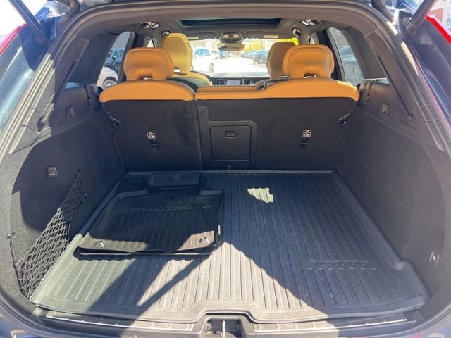 Certified 2023 Volvo XC60 B5 Ultimate w/ Protection Package AWD/4WD image 22