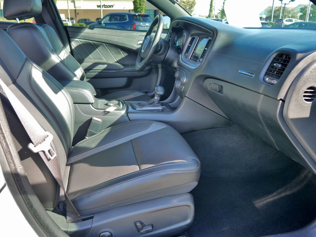 Used 2022 Dodge Charger SXT w/ Plus Group image 12