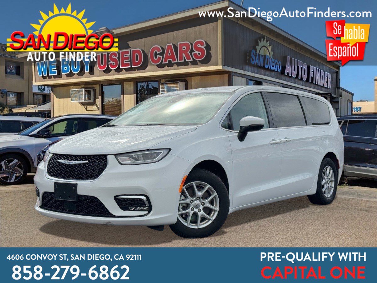 Used 2023 Chrysler Pacifica Touring-L
