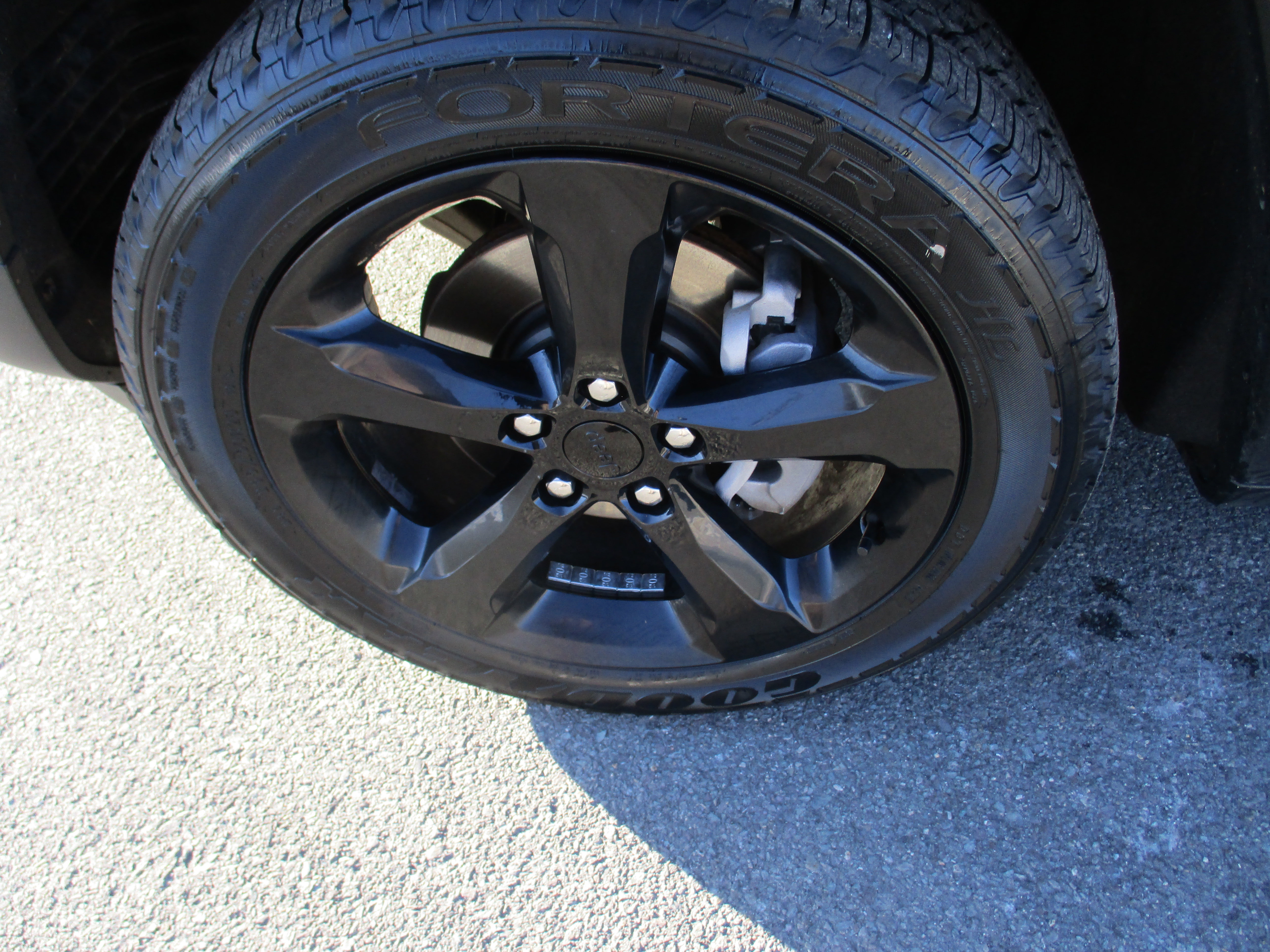 Certified 2023 Jeep Grand Cherokee Altitude image 9