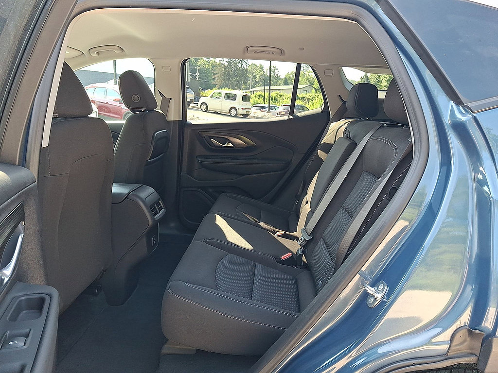 Used 2024 GMC Terrain SLE w/ Driver Convenience Package AWD/4WD image 20