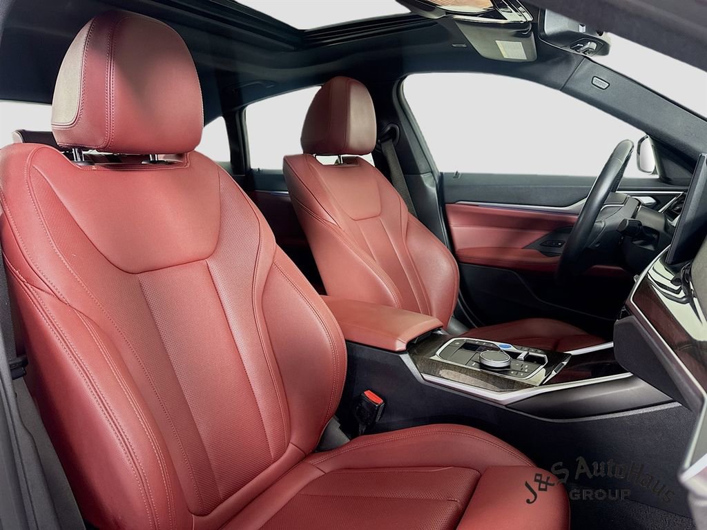 Used 2023 BMW i4 eDrive35 image 34