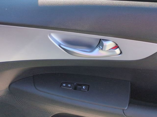 Used 2024 Kia Forte LXS image 34