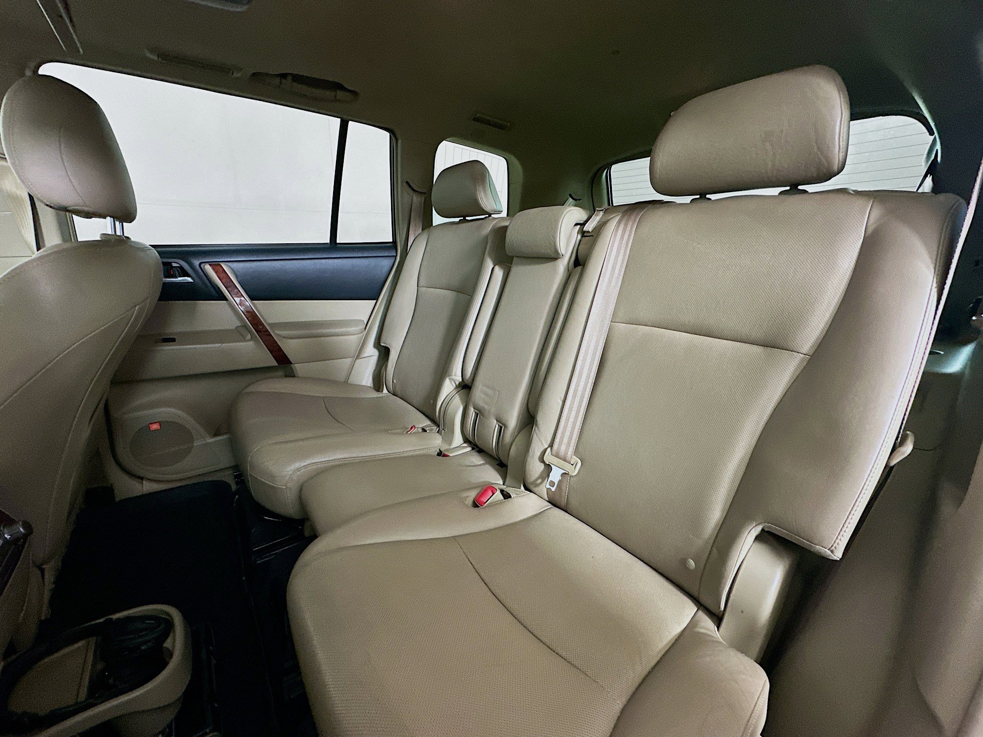 Used 2013 Toyota Highlander Limited AWD/4WD image 28