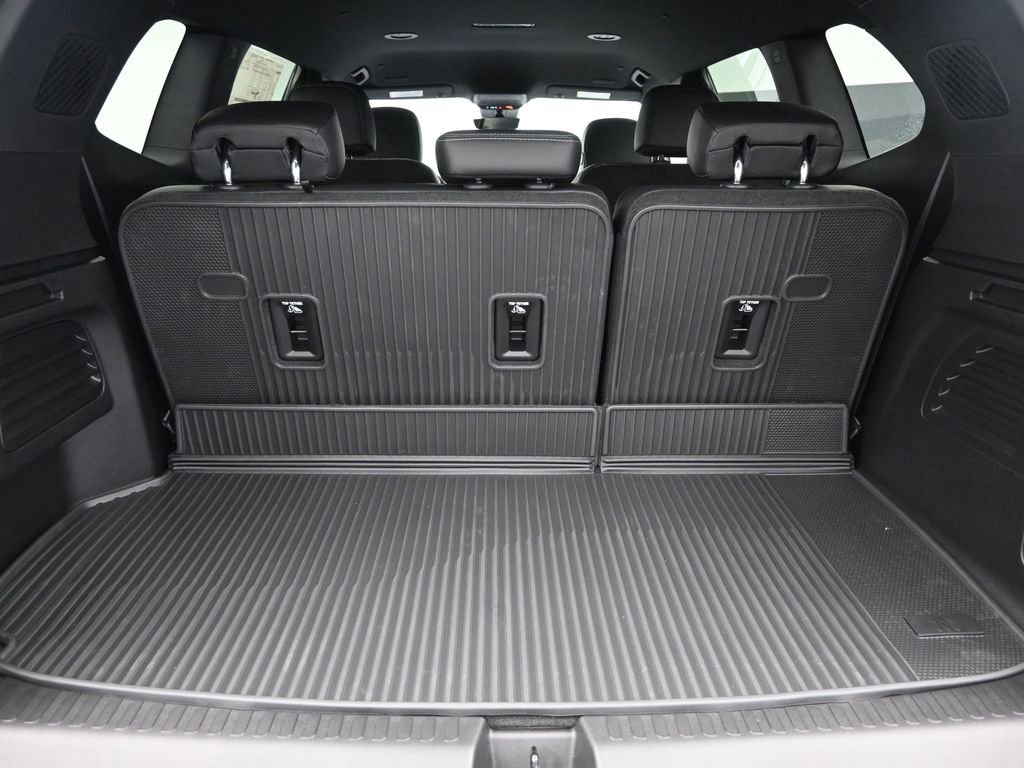 New 2026 Buick Enclave Sport Touring w/ Super Cruise Package image 11