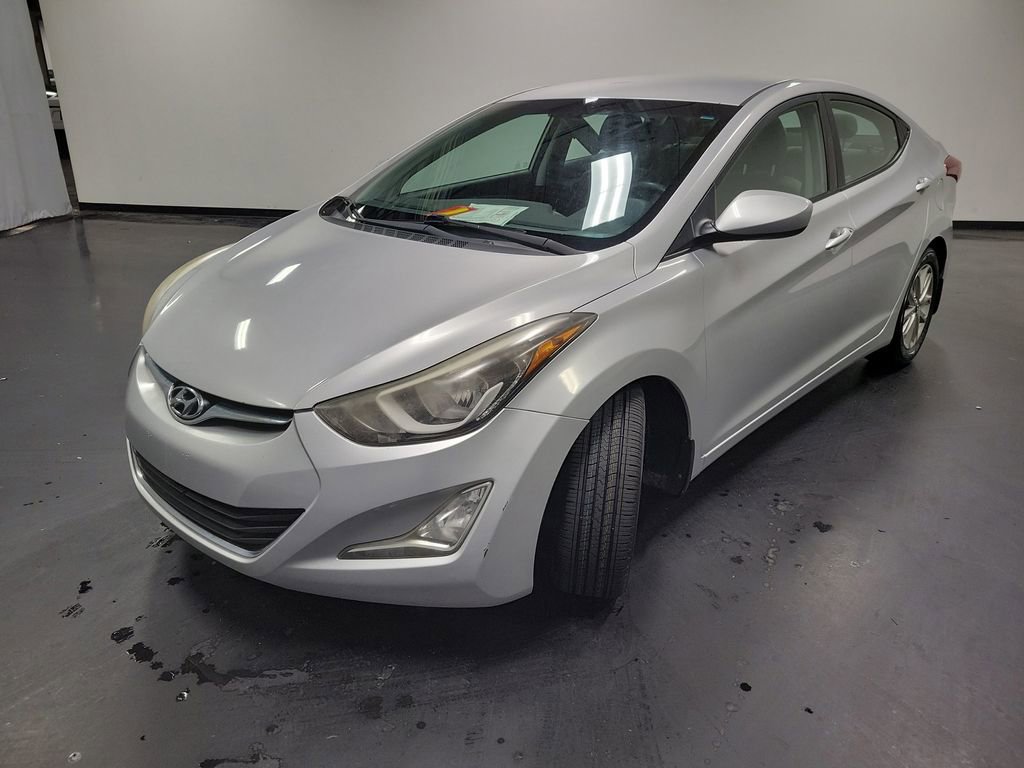 Used 2014 Hyundai Elantra SE w/ Option Group 02 FWD image 5