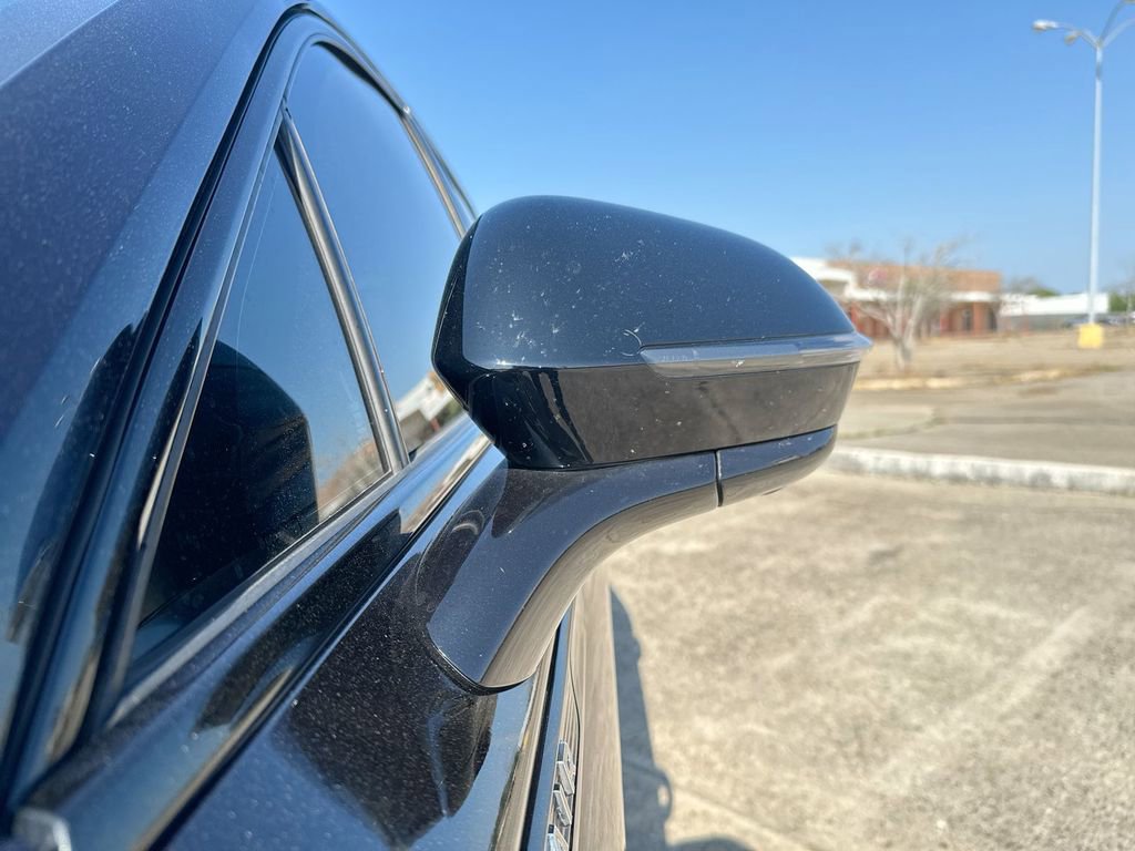 Used 2023 Lincoln Corsair Reserve w/ Equipment Group 202A image 11