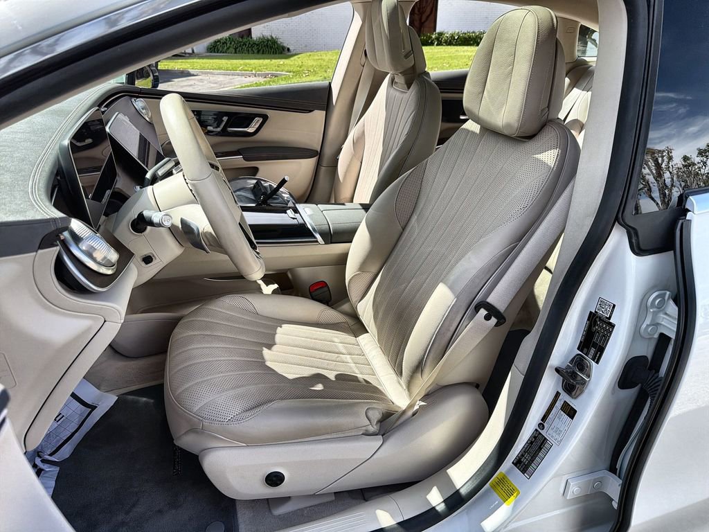 Used 2022 Mercedes-Benz EQS 450+ Sedan image 13