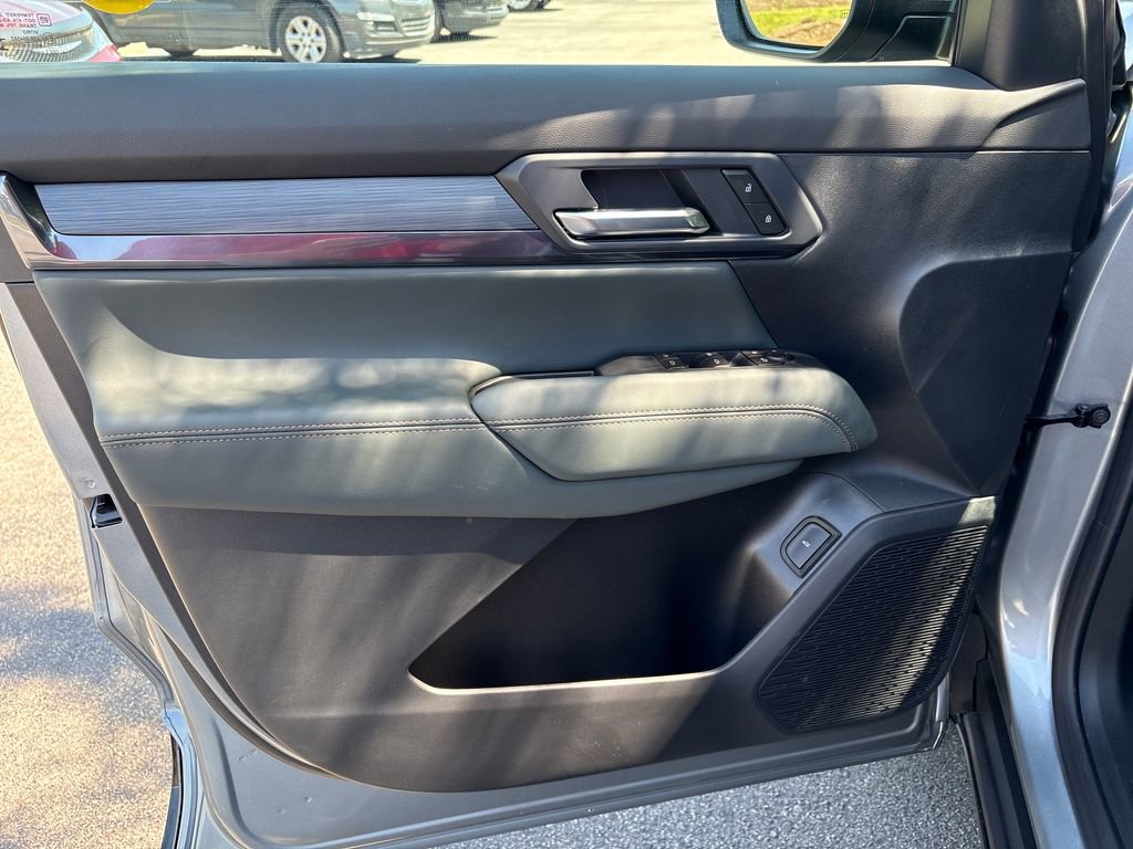 New 2026 GMC Terrain AT4 w/ Technology Package II AWD/4WD image 12