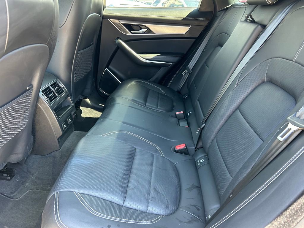 Used 2024 Jaguar F-PACE R-Dynamic S image 16
