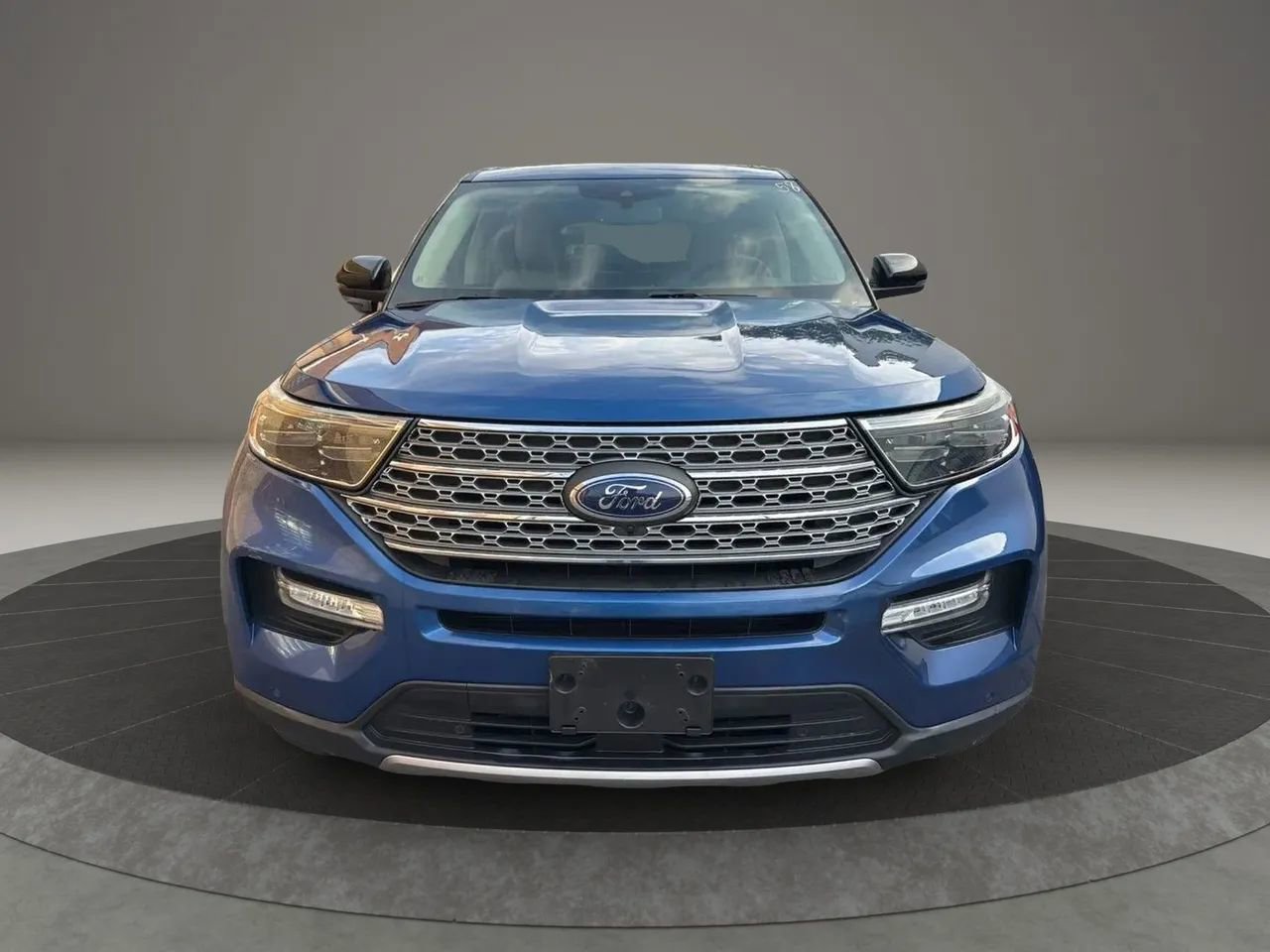 Used 2020 Ford Explorer Limited image 2
