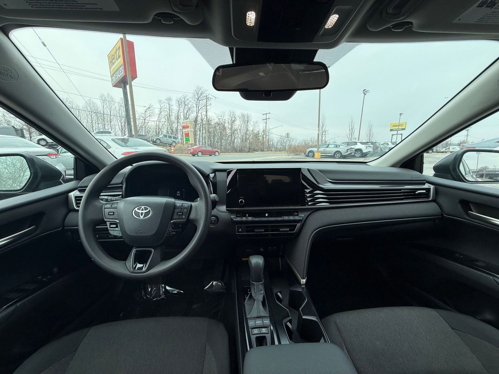 Used 2025 Toyota Camry LE image 33