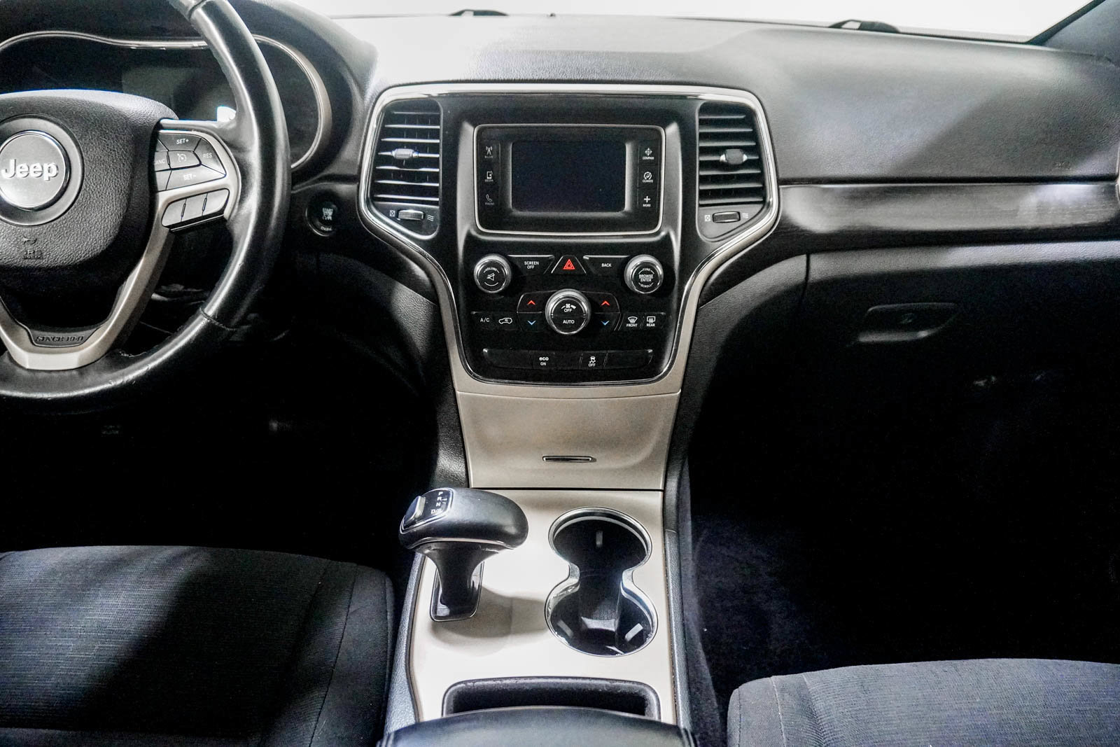 Used 2014 Jeep Grand Cherokee Laredo w/ Quick Order Package 23E AWD/4WD image 21