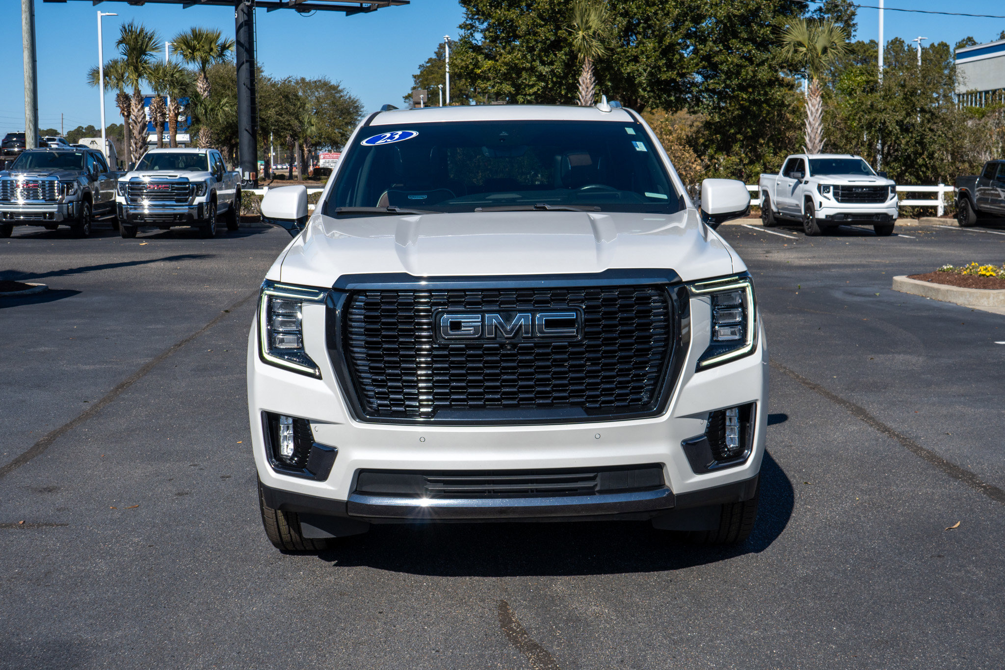 Used 2023 GMC Yukon Denali Ultimate image 8