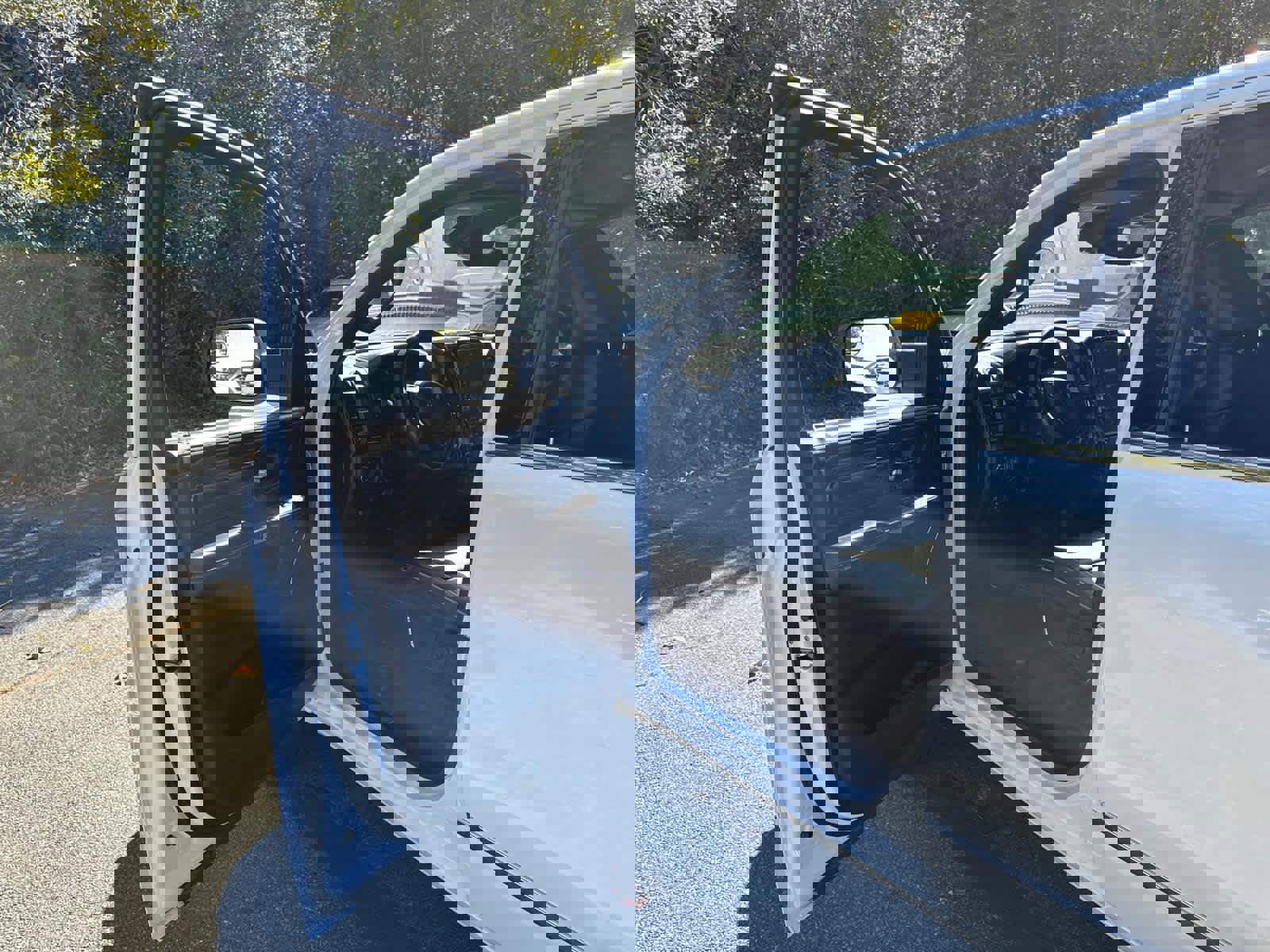 Used 2023 RAM 1500 Limited w/ Body Color Bumper Group image 12