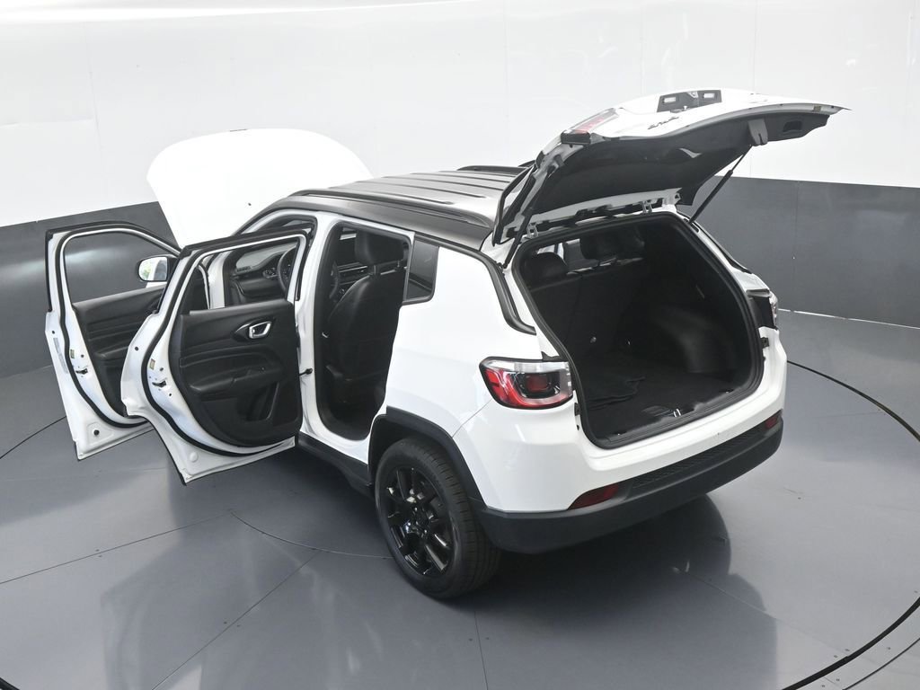 Used 2023 Jeep Compass Altitude image 65