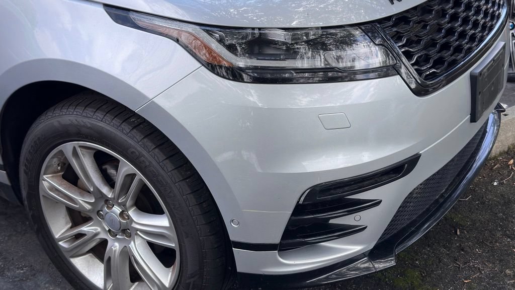 Used 2018 Land Rover Range Rover Velar R-Dynamic SE AWD/4WD image 2