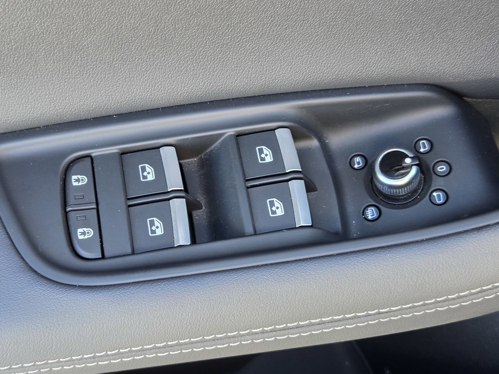 Used 2025 Audi Q7 2.0T Premium Plus w/ Premium Plus Package image 15