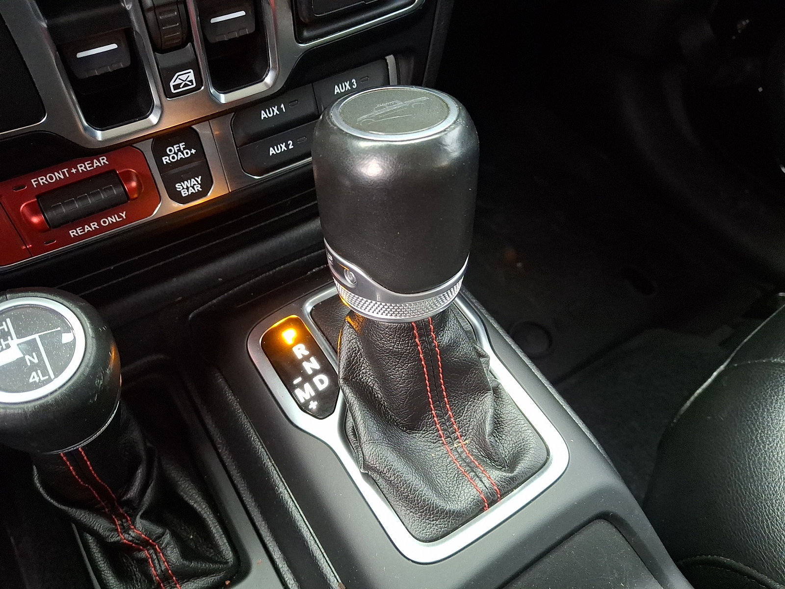 Used 2020 Jeep Gladiator Rubicon w/ Dual Top Group image 22