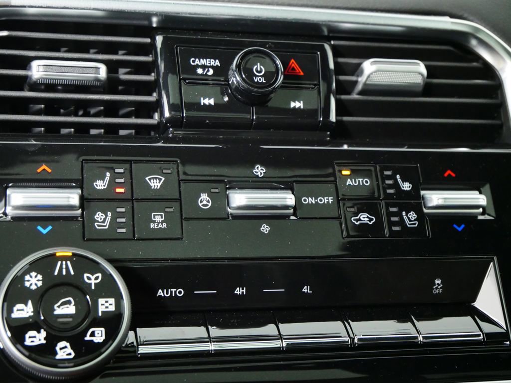 New 2025 Nissan Armada Platinum image 30