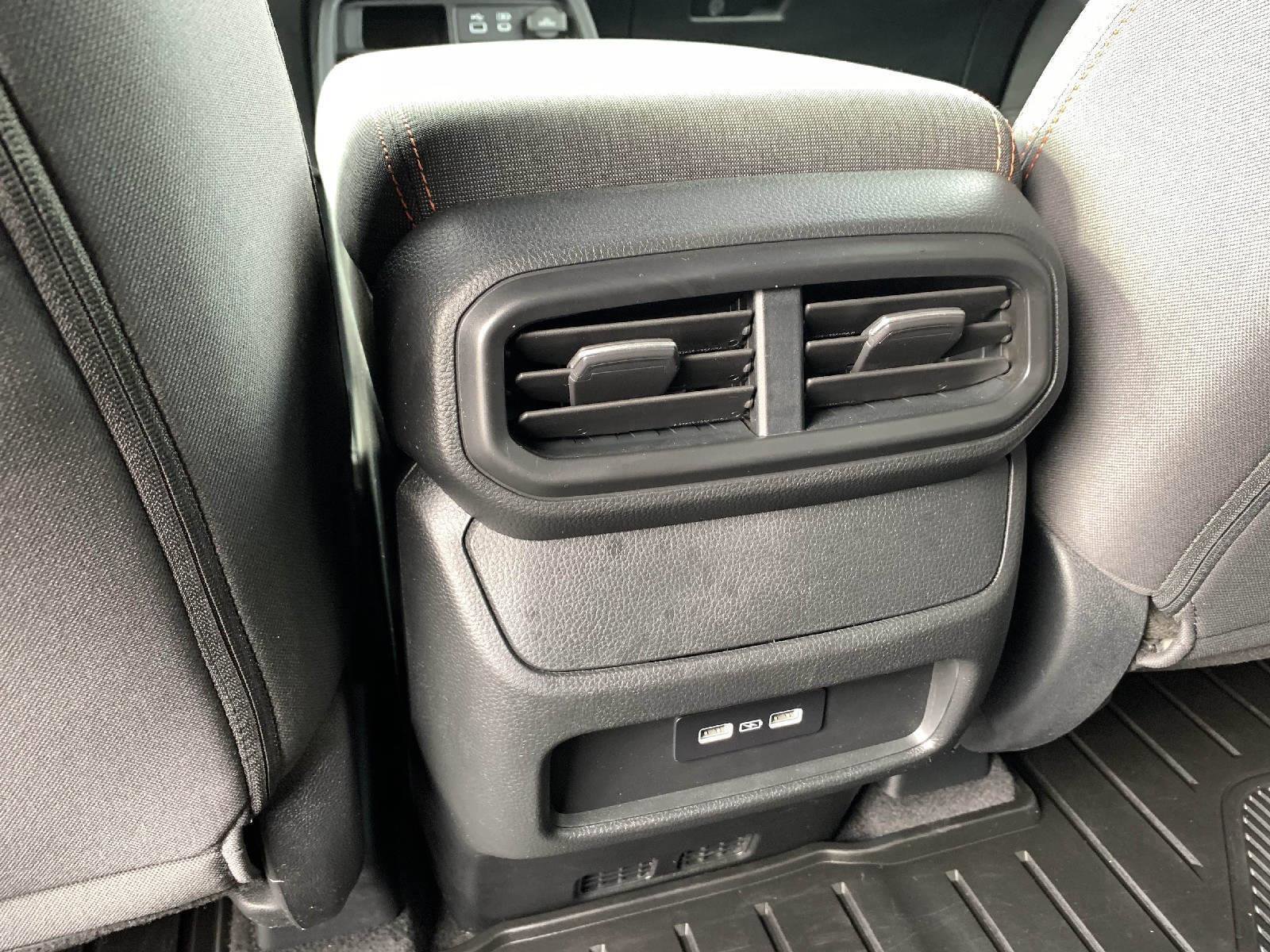 Used 2023 Honda Pilot Sport image 39